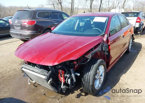 2016 Volkswagen Passat 1.8T S z USA, uszkodzony, nr VIN 1VWAT7A31GC007932